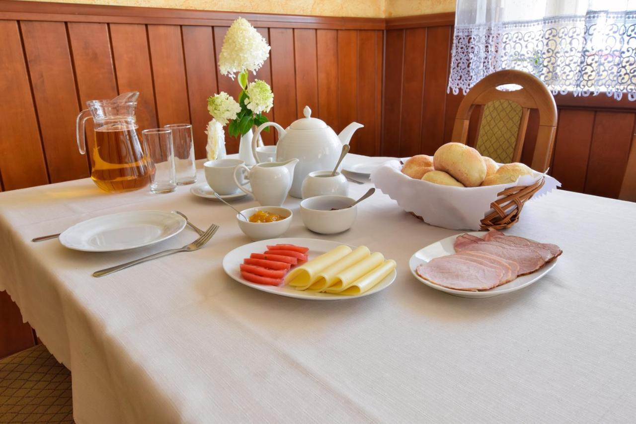Hotel Stary Ratusz Kostomloty Dış mekan fotoğraf