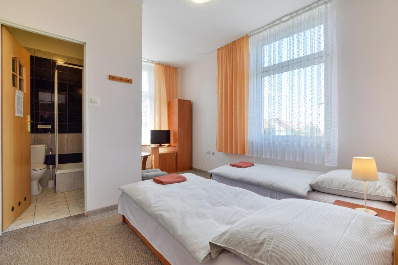 Hotel Stary Ratusz Kostomloty Dış mekan fotoğraf