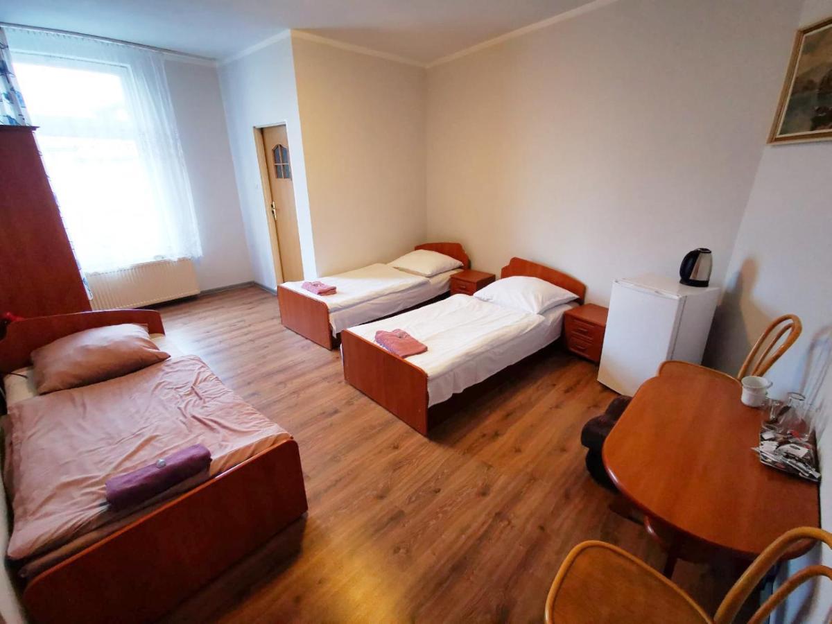 Hotel Stary Ratusz Kostomloty Dış mekan fotoğraf